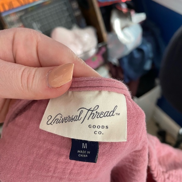 Universal Thread Pink Textured Blouse - Picture 5 of 6